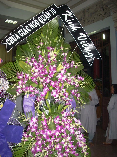 Chùm ảnh: Các đoàn viếng ĐLHT. Thích Từ Nhơn buổi chiều ngày thứ hai 27/4