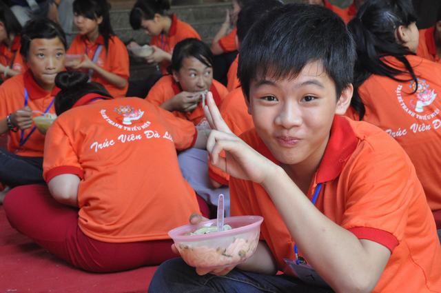 1000 thanh thiếu niên tham dự trại hè sinh hoạt Phật pháp tại Hà Tĩnh