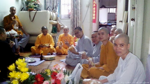 TQ - Quý Thầy Cô du học tại ĐH.Phúc Kiến mừng Phật Đản PL.2557