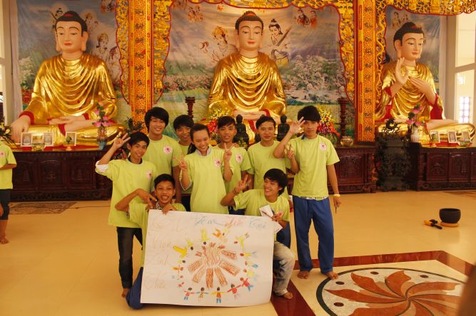 Đồng Tháp: Tự họa về mái nhà của hội trại hiểu và thương
