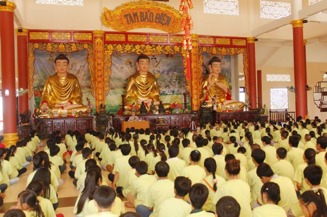 Đồng Tháp: Sư cô Hương Nhũ với pháp thoại “Hiểu và Thương” – Hội trại tuổi trẻ và cuộc sống