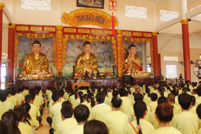 Đồng Tháp: Sư cô Hương Nhũ với pháp thoại “Hiểu và Thương” – Hội trại tuổi trẻ và cuộc sống