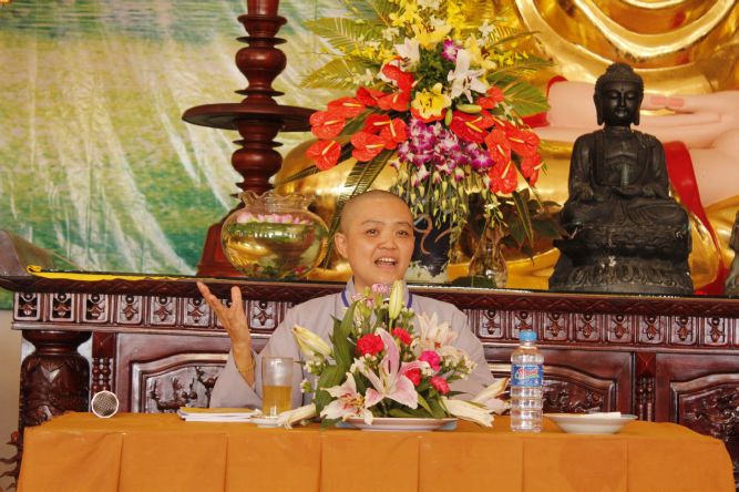Đồng Tháp: Sư cô Hương Nhũ với pháp thoại “Hiểu và Thương” – Hội trại tuổi trẻ và cuộc sống