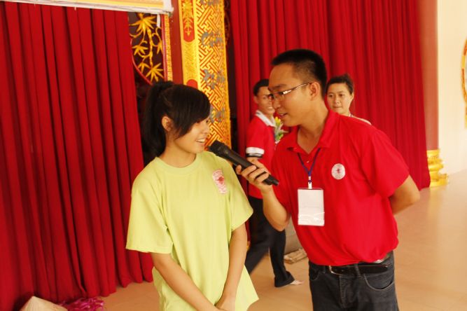 Đồng Tháp: Nghệ thuật tô tượng Phật tại hội trại Hiểu và Thương