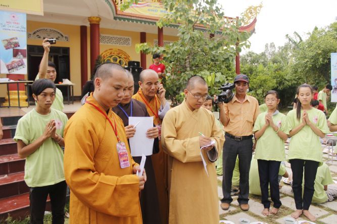 Đồng Tháp: Tìm kho báu gia đình tại hội trại Hiểu và Thương