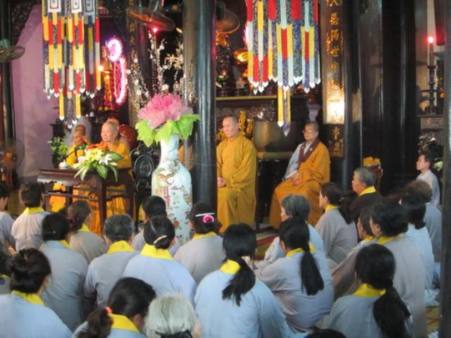 Lễ truyền Pháp y