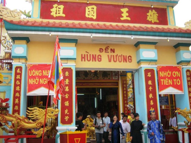 PG Khánh Hòa dâng hương tưởng niệm  Đức Quốc Tổ Hùng Vương