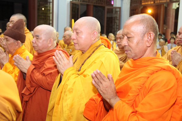Chùm ảnh: Lễ cung nghinh nhục thân Đại lão HT. Thích Từ Nhơn nhập kim quan