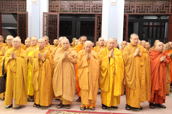 Chùm ảnh: Lễ cung nghinh nhục thân Đại lão HT. Thích Từ Nhơn nhập kim quan