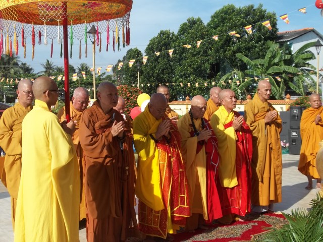 Tiền Giang: Trang nghiêm đại lẽ Phật Đản PL. 2557 - DL: 2013