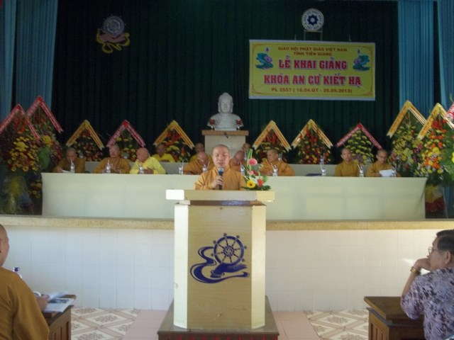 Tiền Giang: Khai mạc khóa An Cư Kiết Hạ PL. 2557 - DL. 2013
