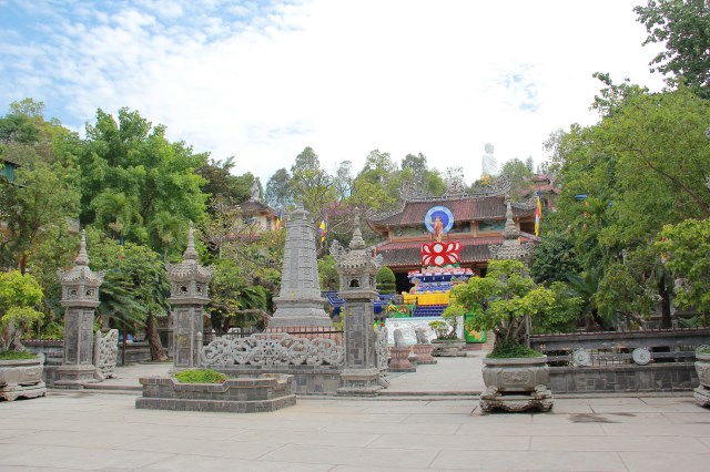 Buổi thuyết pháp tại chùa Long Sơn nhân Đại lễ Phật đản PL.2557