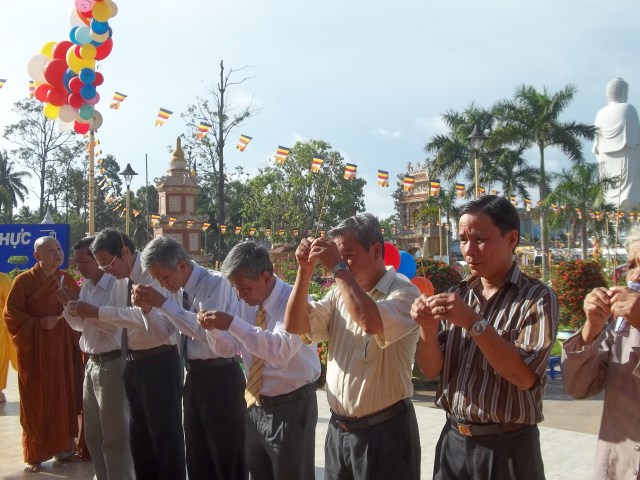 Tiền Giang: Trang nghiêm đại lẽ Phật Đản PL. 2557 - DL: 2013