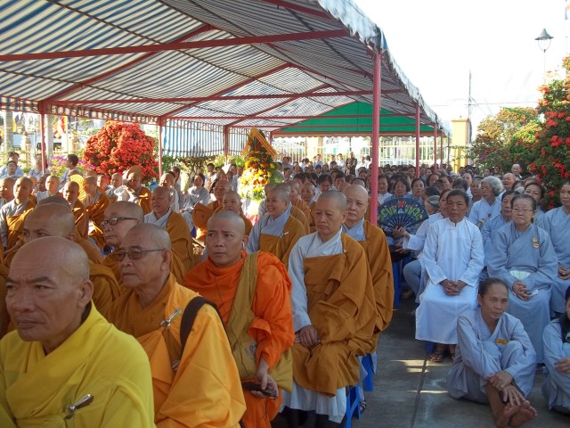 Tiền Giang: Trang nghiêm đại lẽ Phật Đản PL. 2557 - DL: 2013