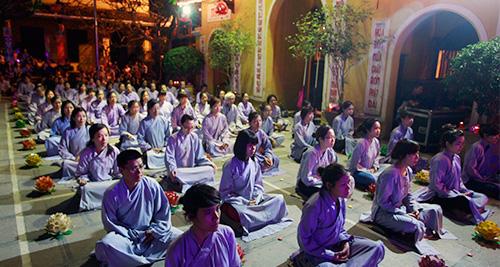 Những lá bồ đề ước nguyện tại chùa Quán Sứ