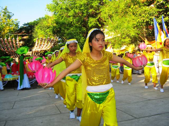 Khánh Hòa: Chính thức tổ chức Đại lễ Phật đản PL.2557