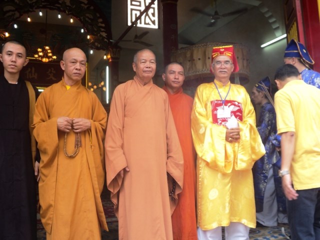 PG Khánh Hòa dâng hương tưởng niệm  Đức Quốc Tổ Hùng Vương