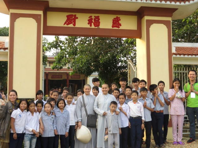 Quảng Nam: Hội Khai Tâm, hội 14 chữ chia sẽ tình thương đến bà con vùng bão lũ