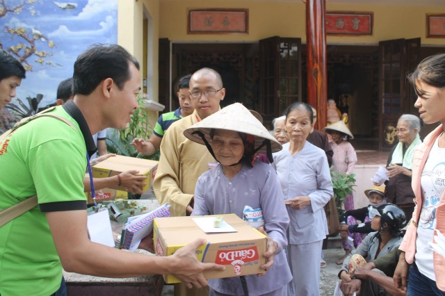 Quảng Nam: Hội Khai Tâm, hội 14 chữ chia sẽ tình thương đến bà con vùng bão lũ