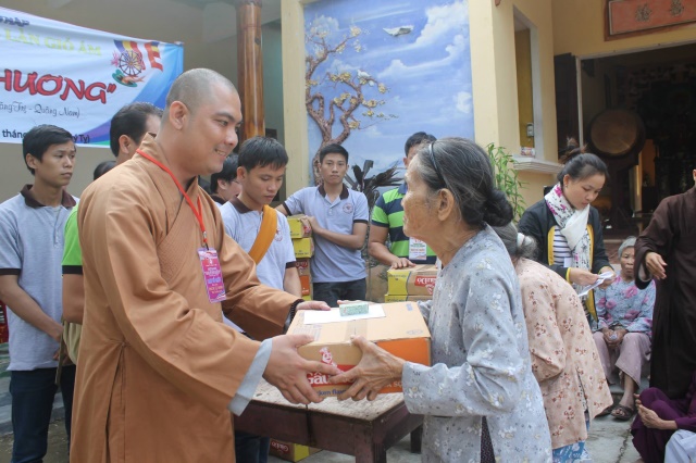 Quảng Nam: Hội Khai Tâm, hội 14 chữ chia sẽ tình thương đến bà con vùng bão lũ