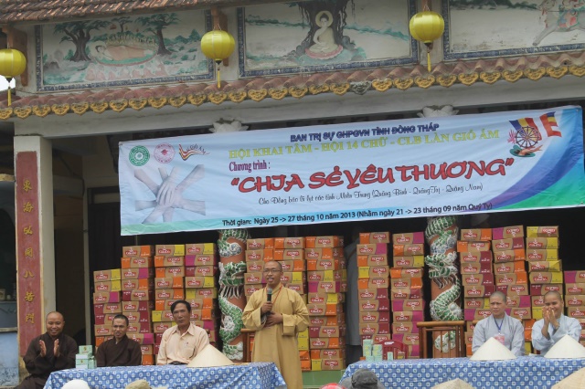Quảng Nam: Hội Khai Tâm, hội 14 chữ chia sẽ tình thương đến bà con vùng bão lũ