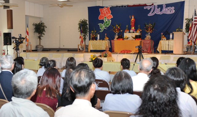 Hoa Kỳ: Chùa Phước Sơn, Modesto tổ chức đại lễ Vu Lan 2013