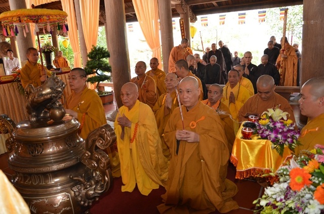 Giới đàn Nghệ Tĩnh thành công viên mãn