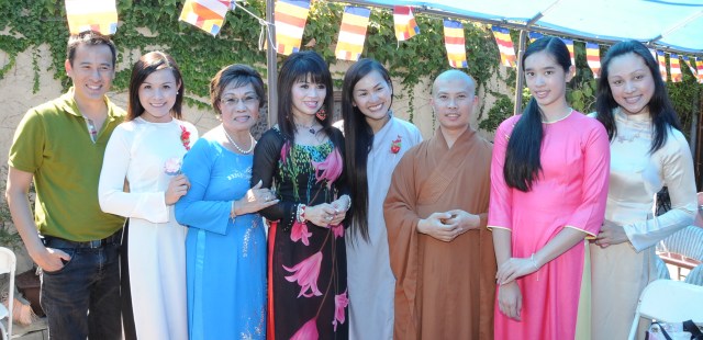 Hoa Kỳ: Chùa Hồng Danh - San Jose tổ chức đại lễ Vu Lan 2013