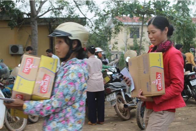 Hội Khai Tâm, Hội 14 Chữ và CLB Làn Gió Ấm: Cảm động chuyến phát quà tại tỉnh Quảng Trị