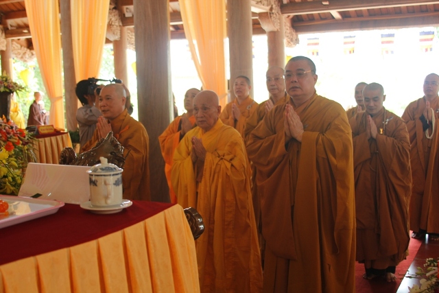 Giới đàn Nghệ Tĩnh thành công viên mãn