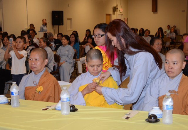 Hoa Kỳ: Chùa Phước Sơn, Modesto tổ chức đại lễ Vu Lan 2013