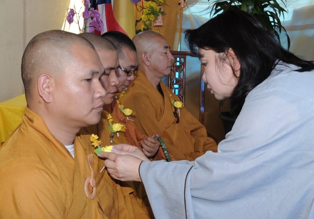 Hoa Kỳ: Chùa Hồng Danh - San Jose tổ chức đại lễ Vu Lan 2013