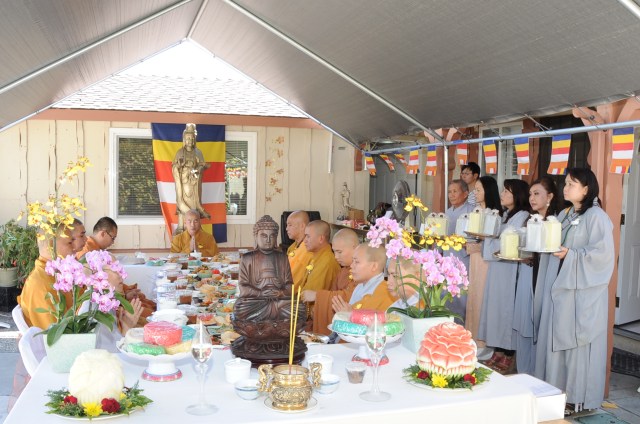 Hoa Kỳ: Chùa Hồng Danh - San Jose tổ chức đại lễ Vu Lan 2013