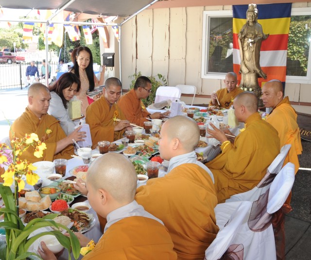 Hoa Kỳ: Chùa Hồng Danh - San Jose tổ chức đại lễ Vu Lan 2013