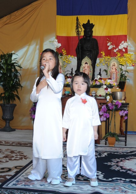 Hoa Kỳ: Chùa Hồng Danh - San Jose tổ chức đại lễ Vu Lan 2013