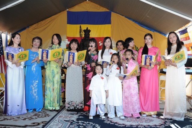 Hoa Kỳ: Chùa Hồng Danh - San Jose tổ chức đại lễ Vu Lan 2013