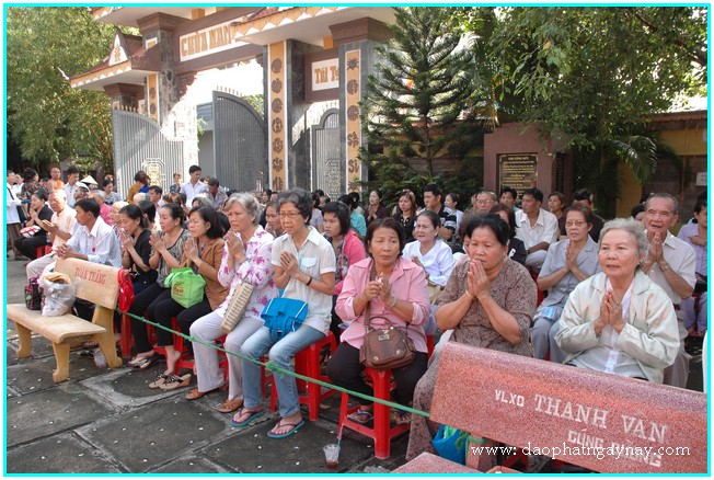 TP. HCM: Đại lễ dâng y Kathina - Phật giáo Nam truyền