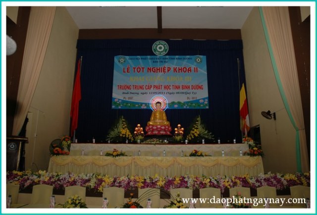 Lễ tốt nghiệp khóa II và khai giảng khóa III trường Trung Cấp Phật Học Bình Dương