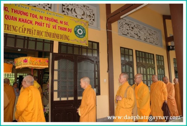 Lễ tốt nghiệp khóa II và khai giảng khóa III trường Trung Cấp Phật Học Bình Dương