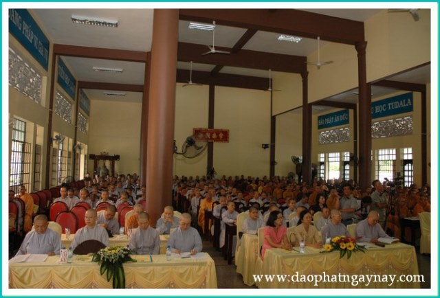 Lễ tốt nghiệp khóa II và khai giảng khóa III trường Trung Cấp Phật Học Bình Dương