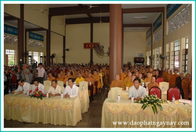 Lễ tốt nghiệp khóa II và khai giảng khóa III trường Trung Cấp Phật Học Bình Dương