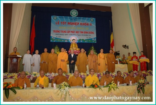 Lễ tốt nghiệp khóa II và khai giảng khóa III trường Trung Cấp Phật Học Bình Dương