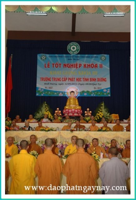 Lễ tốt nghiệp khóa II và khai giảng khóa III trường Trung Cấp Phật Học Bình Dương