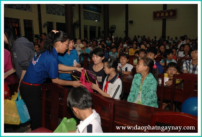 Bình Dương: Đêm hội Trung Thu Vầng Trăng Tuổi Thơ