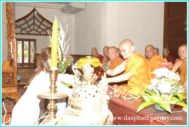 Chùm ảnh: Đại lễ dâng y Kathina tại tổ đình Bửu Long - Q9 - PL: 2557 - DL: 2013