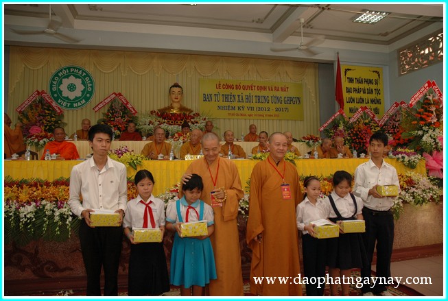 Lễ ra mắt nhân sự Ban Từ thiện Xã hội TW nhiệm kỳ VII (2012-2017)