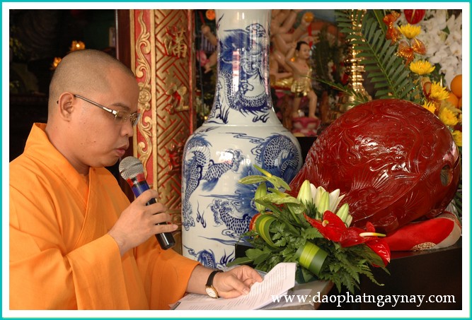 TP. HCM: Lễ dâng y Ca Sa tại Quan Âm tu viện