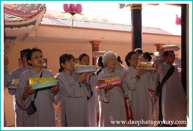 TP. HCM: Lễ dâng y Ca Sa tại Quan Âm tu viện
