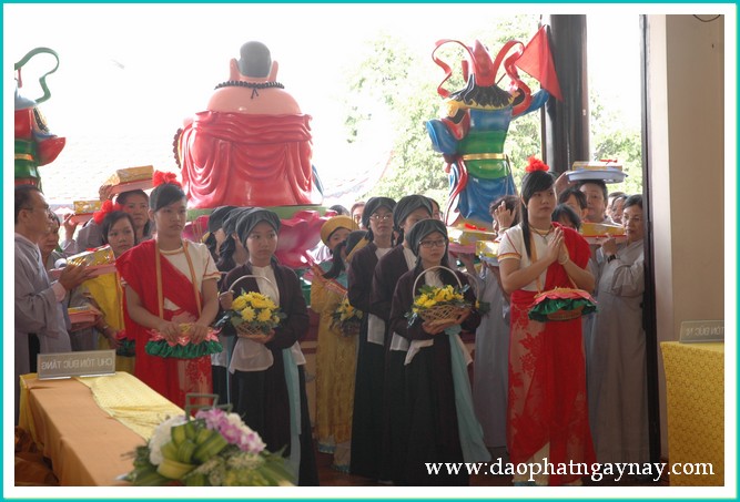 TP. HCM: Lễ dâng y Ca Sa tại Quan Âm tu viện
