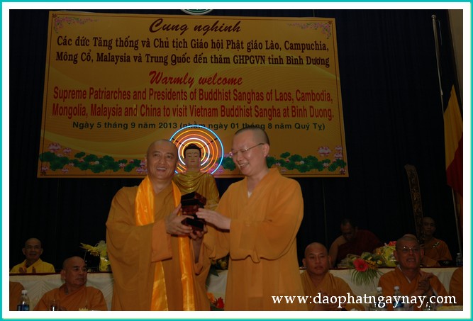 Bình Dương: Tiếp đón phái đoàn Phật giáo quốc tế